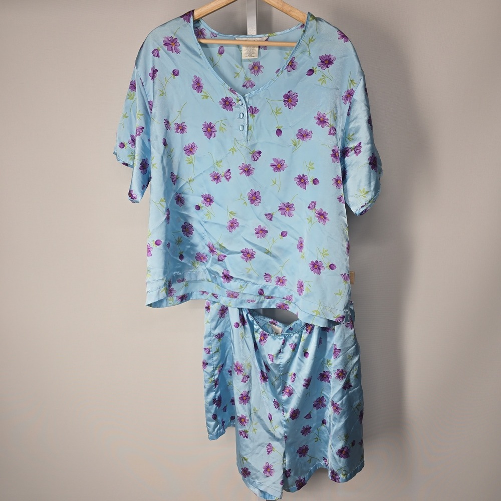 Secret Treasures 2X Blue Purple Floral Satin Pajama Set Short Sleeve Shorts